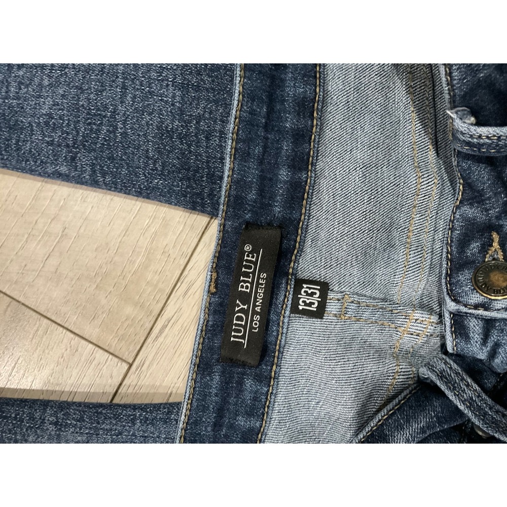 Judy Blue High Waist Skinny Jeans Distressed Released Hem Dark Wash Size 13/31 - Picture 2 of 8